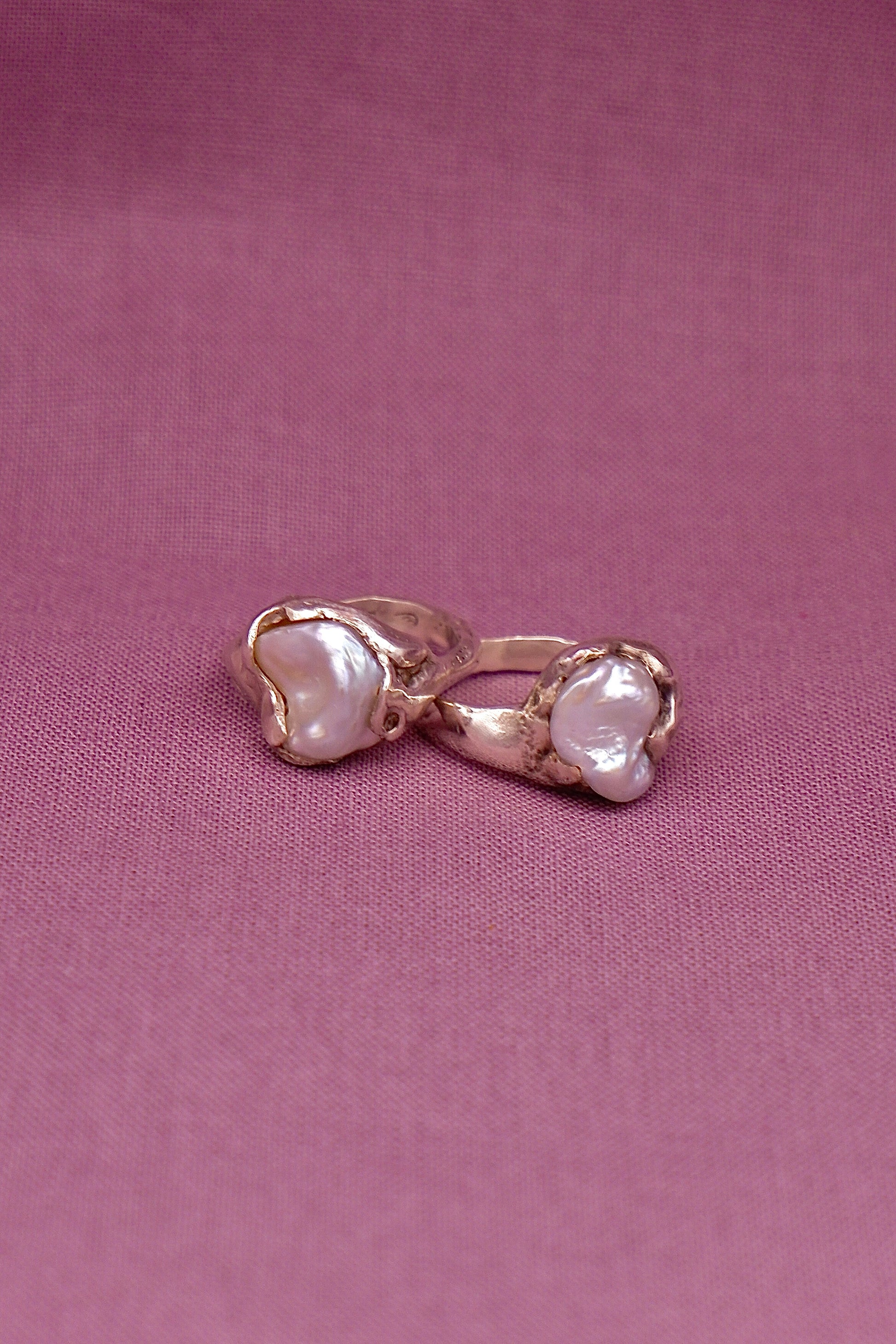 silver ring pair with pearls